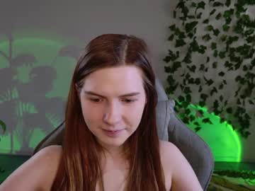 aliceinredsquar