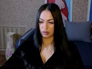 amina yangelkis