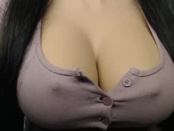 bigboobs ivy