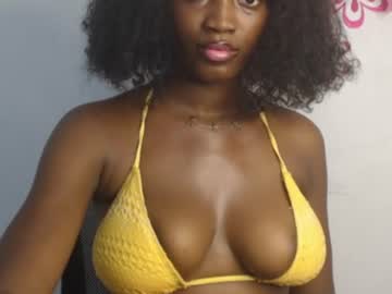 cum ebony hotie