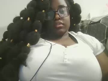 ebonybigtitquee