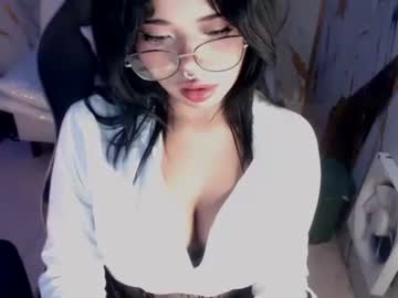 lilith sexy19
