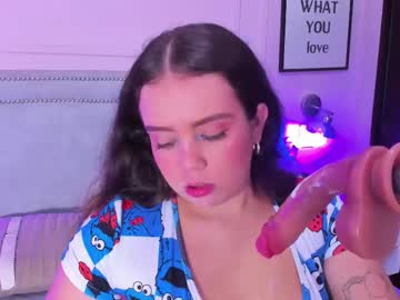 mia evans19 