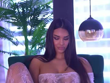 nicoledevin