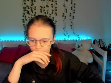 shy elina01