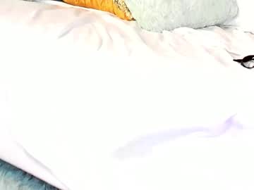 stephanyfox 01